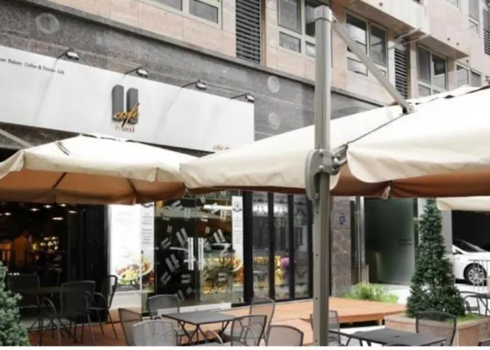 Aparthotel Core House 1